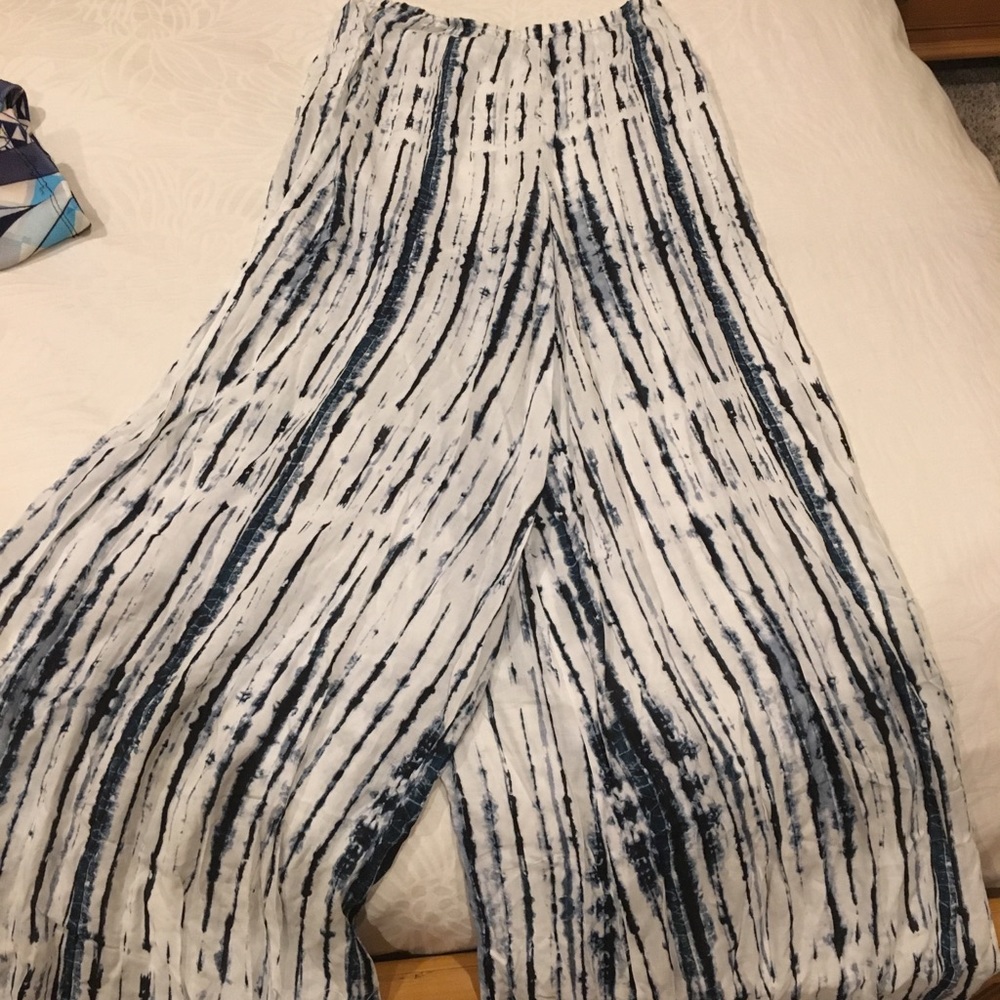 Olivaceous loose flowy white and blue silk pants